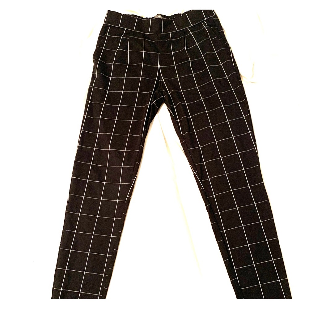 Black and white pants